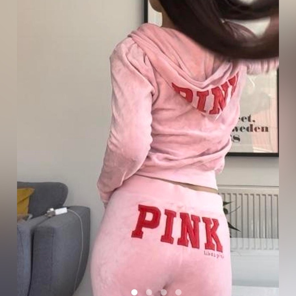 ISO VICTORIAS SECRET TRACKSUIT